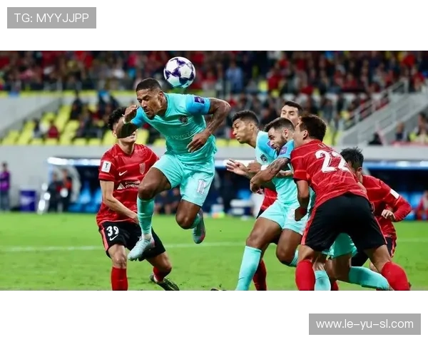 裁判判罚引发广泛争议,业内专家热议公平性与透明度 裁判判罚引发广泛争议,业内专家热议公平性与透明度